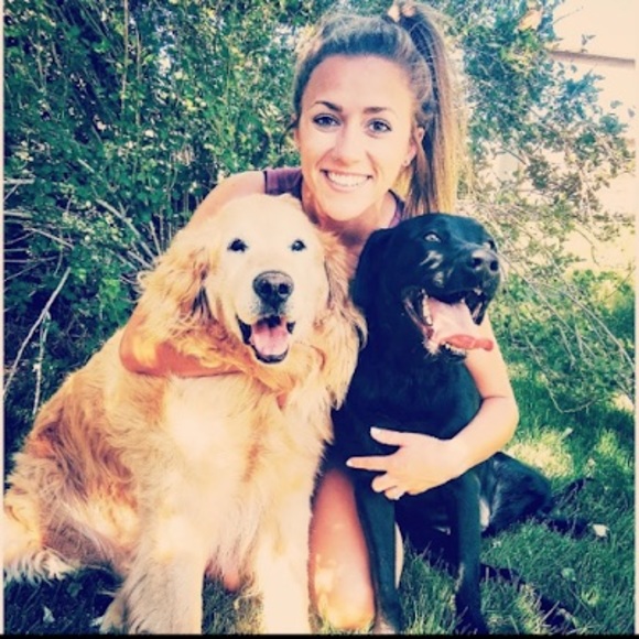 Meet your Posher, Abigail - Picture 1 of 1